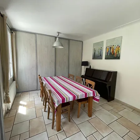 Bedroom, Shared Kitchen And Living